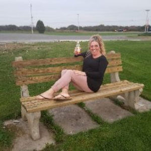 Meet your Posher, Carly